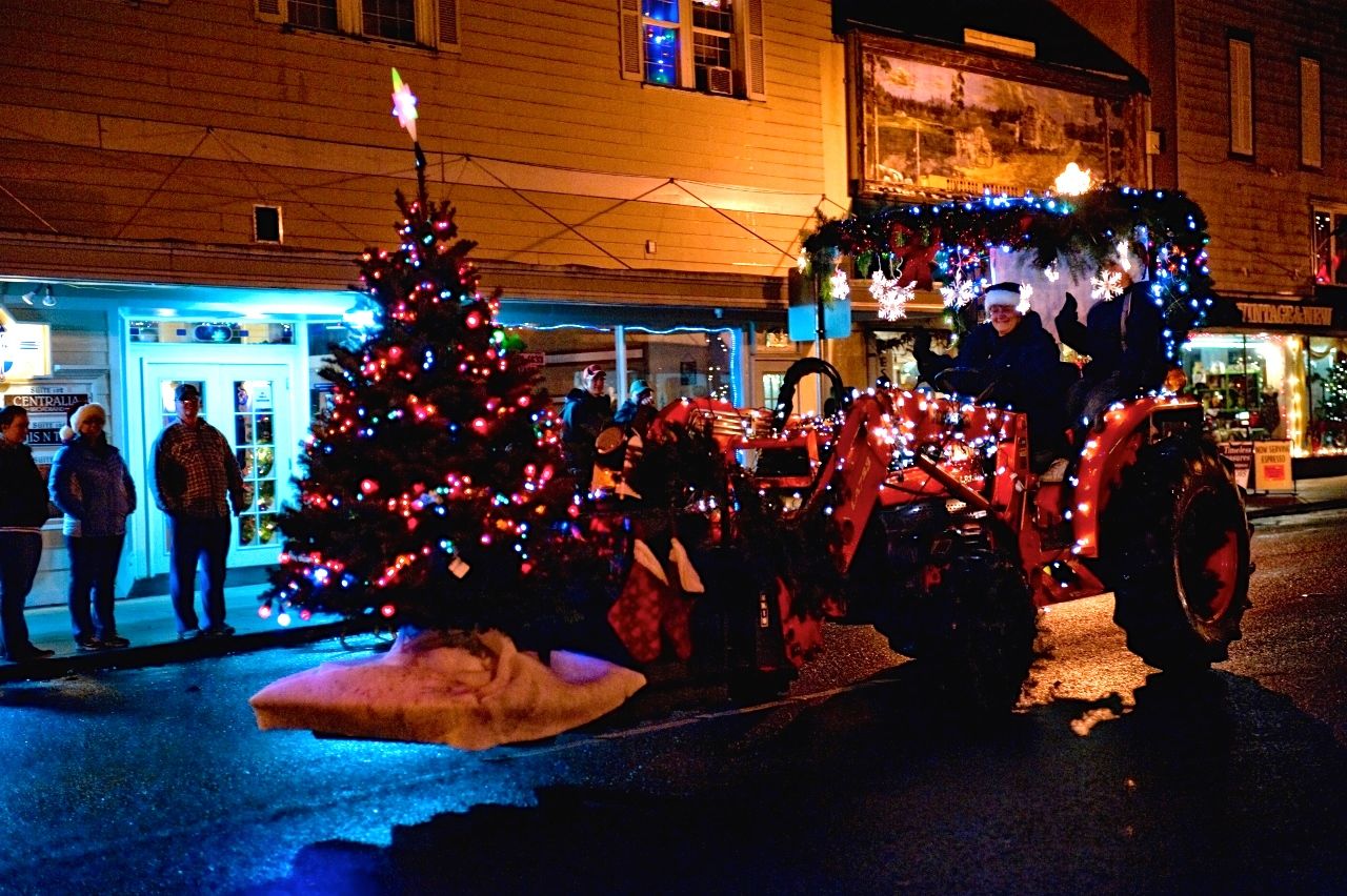 Centralia’s Lighted Tractor Parade Lights Up the Holiday Season