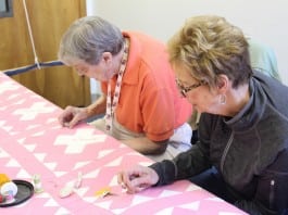 hand quilting group