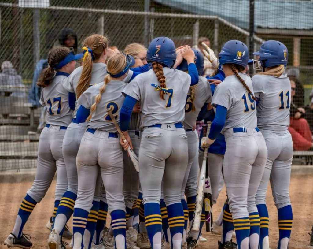 Adna Softball Kendall Humphrey