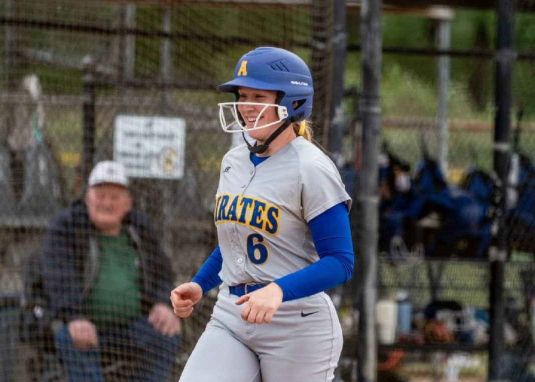 Adna Softball Kendall Humphrey